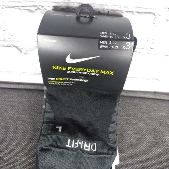 NWT 3 PAIR NIKE EVERYDAY MAX CUSHIONED CREW SOCKS - Picture 2 of 6